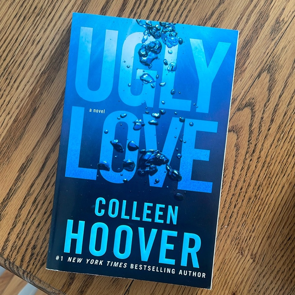 Ugly love by Colleen Hoover